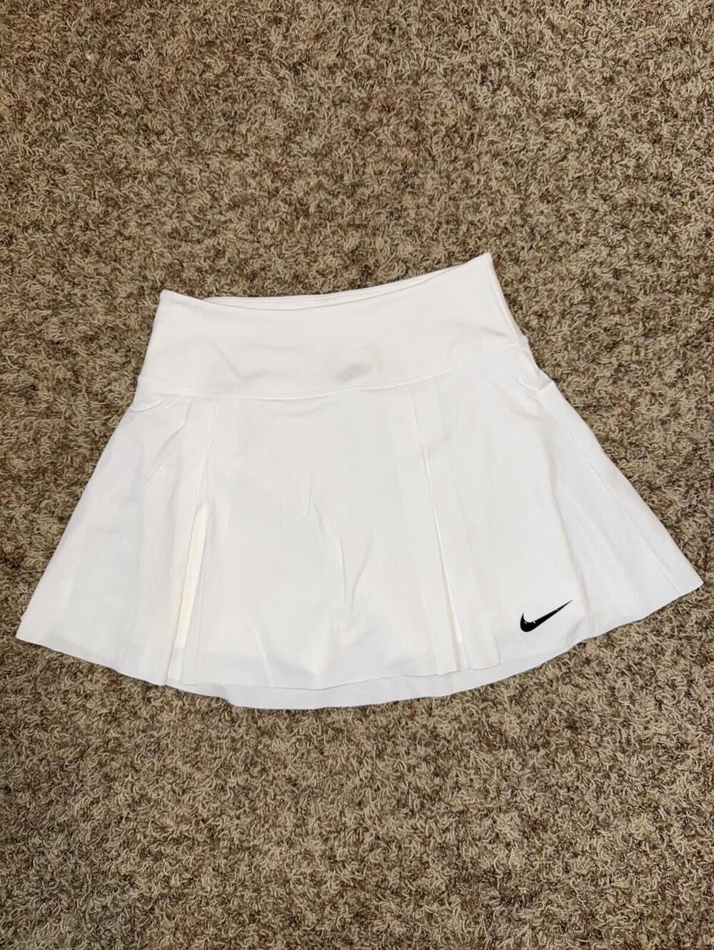 Nike Women's Dri-FIT Front Double Pleats Tennis Skort Sample